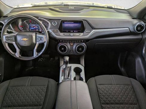 Used 2020 Chevrolet Blazer LT image 16