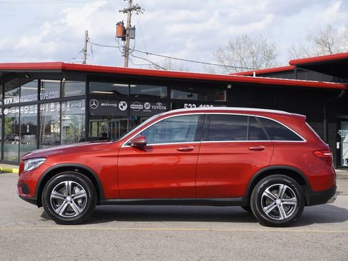 Used 2017 Mercedes-Benz GLC 300 image 4
