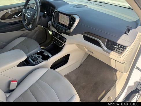 Used 2023 GMC Terrain Denali w/ Denali Premium Package image 31