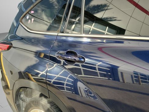 Used 2023 Toyota Highlander Limited image 18