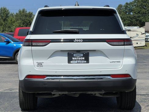 Used 2025 Jeep Grand Cherokee Limited AWD/4WD image 36