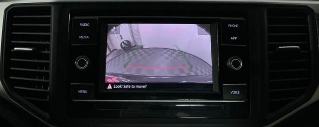 Used 2022 Volkswagen Atlas Cross Sport SE FWD image 18