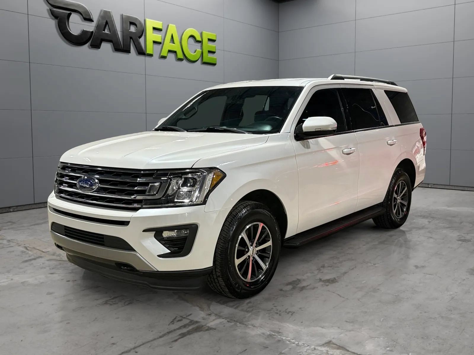 Used 2018 Ford Expedition XLT w/ Equipment Group 201A AWD/4WD image 5