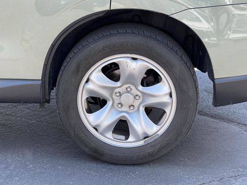 Used 2014 Subaru Forester 2.5i AWD/4WD image 14