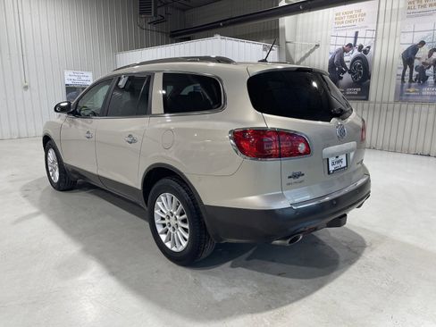 Used 2008 Buick Enclave CXL w/ Entertainment Package #1 AWD/4WD image 6