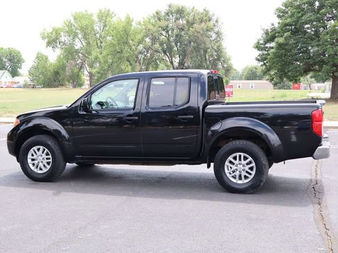 Used 2014 Nissan Frontier SV AWD/4WD image 8
