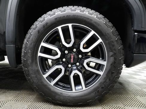 Used 2026 GMC Sierra 1500 AT4 w/ AT4 Premium Package AWD/4WD image 11