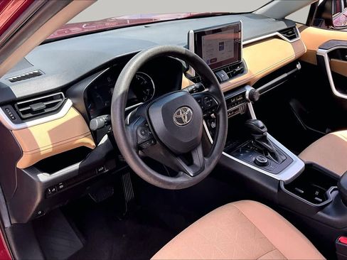 Used 2024 Toyota RAV4 XLE w/ Convenience Package AWD/4WD image 18