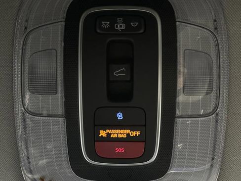 Used 2023 Hyundai Elantra Limited image 25