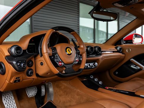 Used 2014 Ferrari F12 Berlinetta image 27