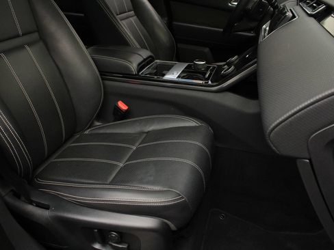 Used 2020 Land Rover Range Rover Velar S AWD/4WD image 30