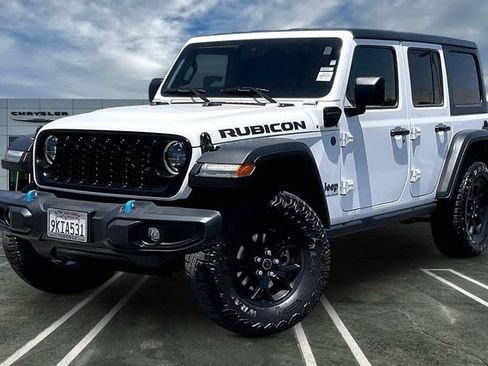 Used 2024 Jeep Wrangler Unlimited AWD/4WD image 1