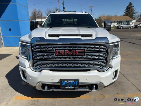 Used 2021 GMC Sierra 2500 Denali w/ Denali Ultimate Package AWD/4WD image 3