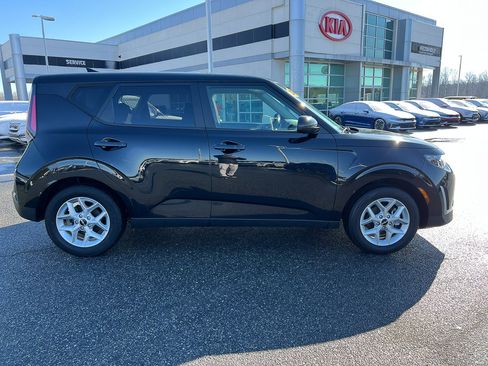 Used 2024 Kia Soul LX w/ Option Group 015 image 7