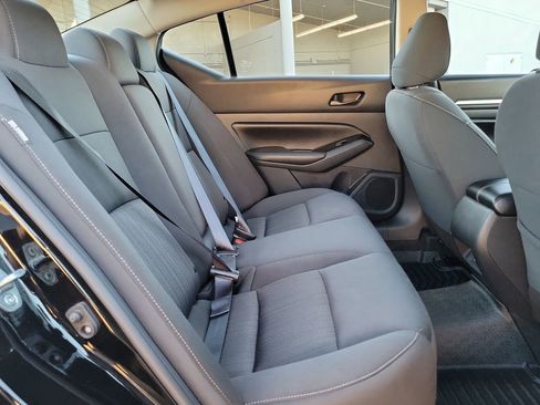 Used 2023 Nissan Altima 2.5 SV image 17