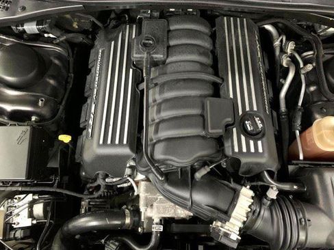 Used 2018 Dodge Challenger R/T Scat Pack w/ Leather Interior Group RWD image 65