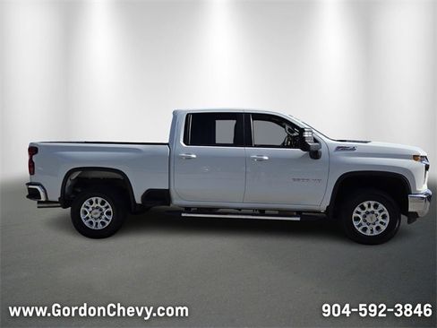 Used 2023 Chevrolet Silverado 2500 LT w/ Convenience Package image 7