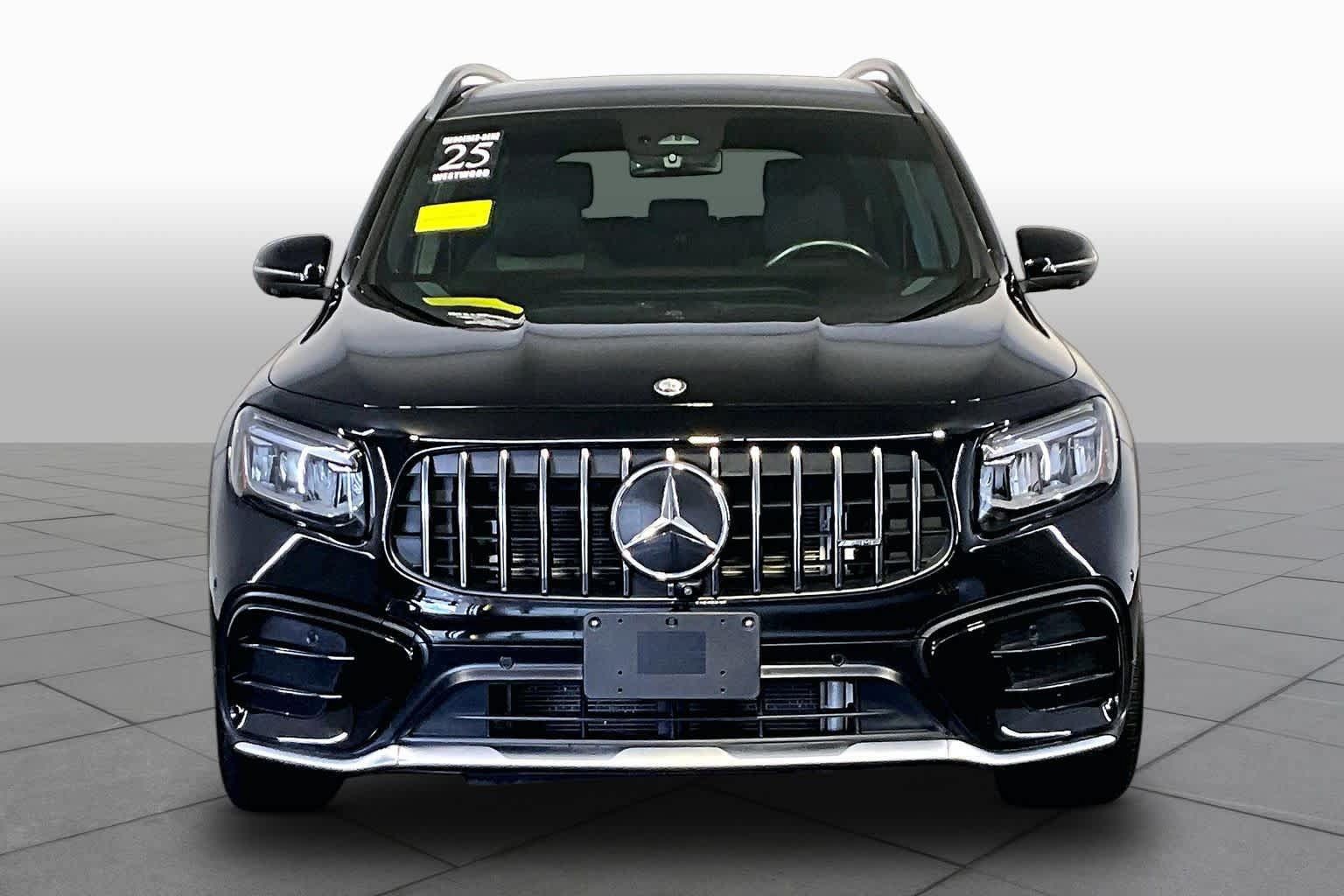 Certified 2025 Mercedes-Benz GLB 35 AMG 4MATIC image 4