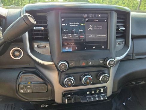 Used 2024 RAM 2500 Big Horn w/ Off Road Package AWD/4WD image 29