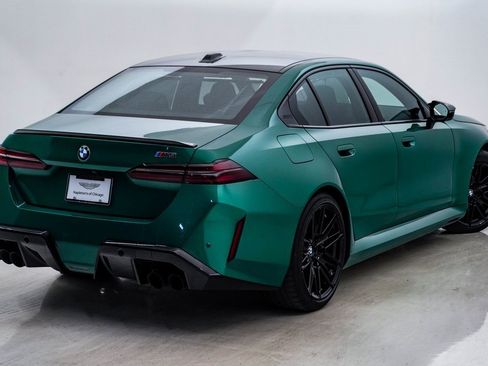 Used 2025 BMW M5 w/ Carbon Package image 12