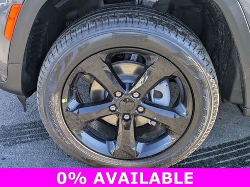 New 2026 Jeep Grand Cherokee Limited w/ Limited Altitude Package image 32