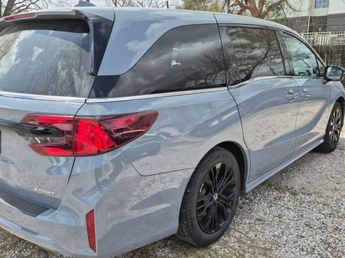 Used 2025 Honda Odyssey Sport-L image 3