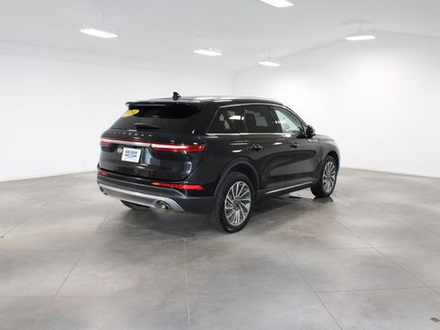 Used 2024 Lincoln Corsair Reserve image 9