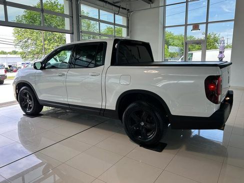 Used 2021 Honda Ridgeline Black Edition image 11