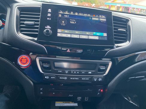 Used 2019 Honda Pilot Elite image 23