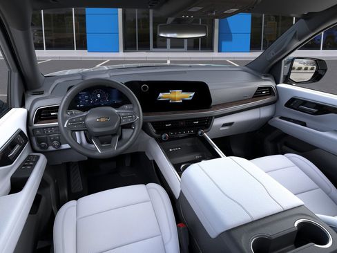 New 2025 Chevrolet Suburban Premier image 49