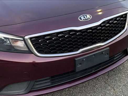 Used 2018 Kia Forte LX image 27