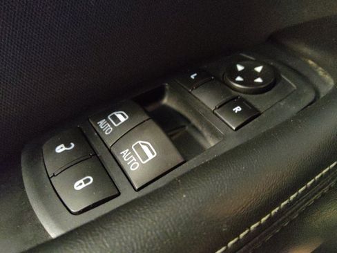 Used 2017 Dodge Challenger R/T w/ Blacktop Package image 27