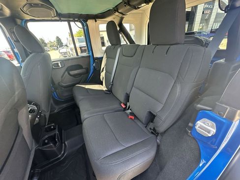 Used 2021 Jeep Wrangler Unlimited Sport image 25