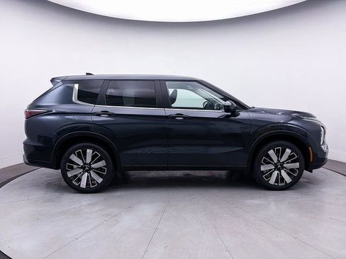 New 2026 Mitsubishi Outlander SE image 27