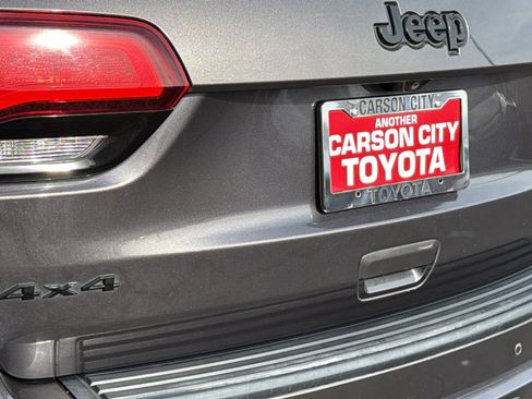 Used 2018 Jeep Grand Cherokee Altitude image 28