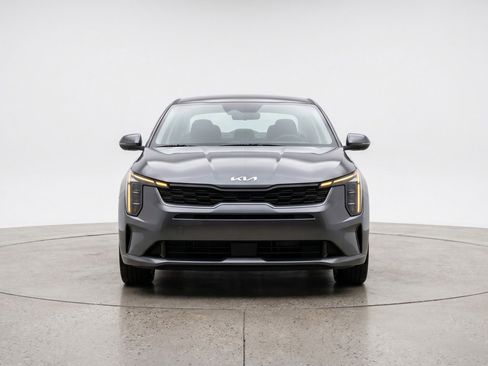 Used 2025 Kia K4 FWD image 2