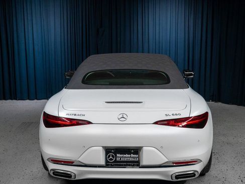 Certified 2026 Mercedes-Benz Maybach SL 680 image 13