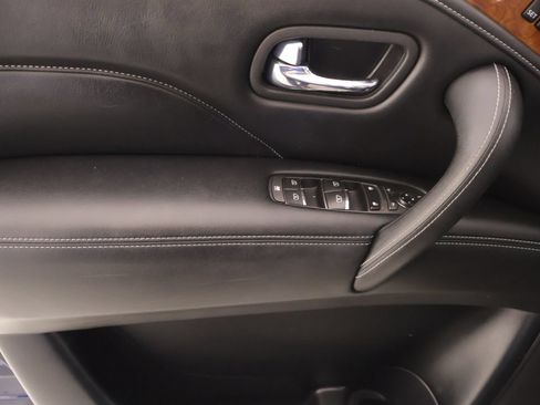 Used 2019 INFINITI QX80 Luxe AWD/4WD image 18