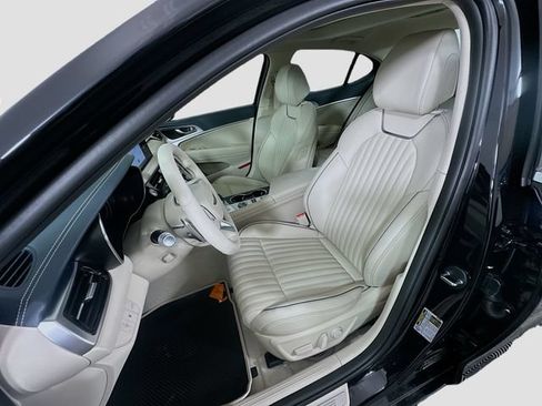 Certified 2026 Genesis G70 2.5T Prestige RWD image 16