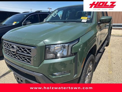 Used 2022 Nissan Frontier SV AWD/4WD image 1