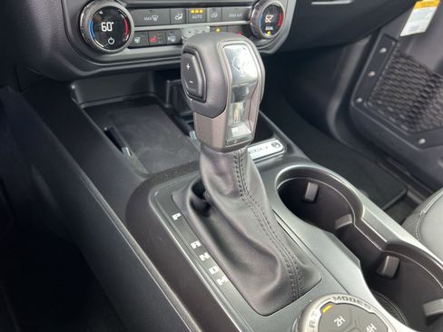 New 2025 Ford Bronco Outer Banks image 22