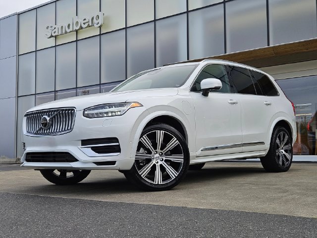 Used 2024 Volvo XC90 T8 Plus w/ Protection Package Premier AWD/4WD image 1