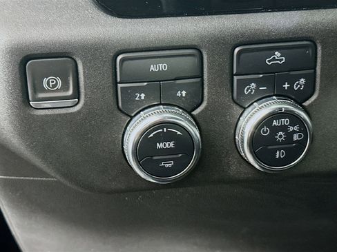 Used 2023 GMC Sierra 1500 Elevation AWD/4WD image 16