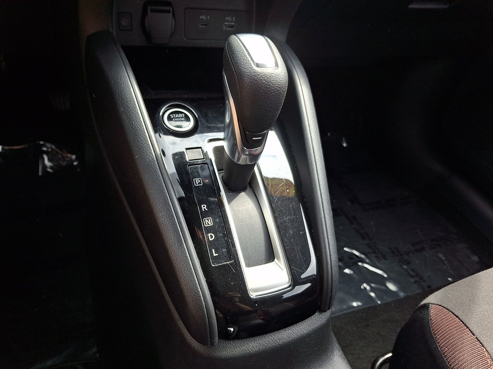 Certified 2024 Nissan Versa SR FWD image 14