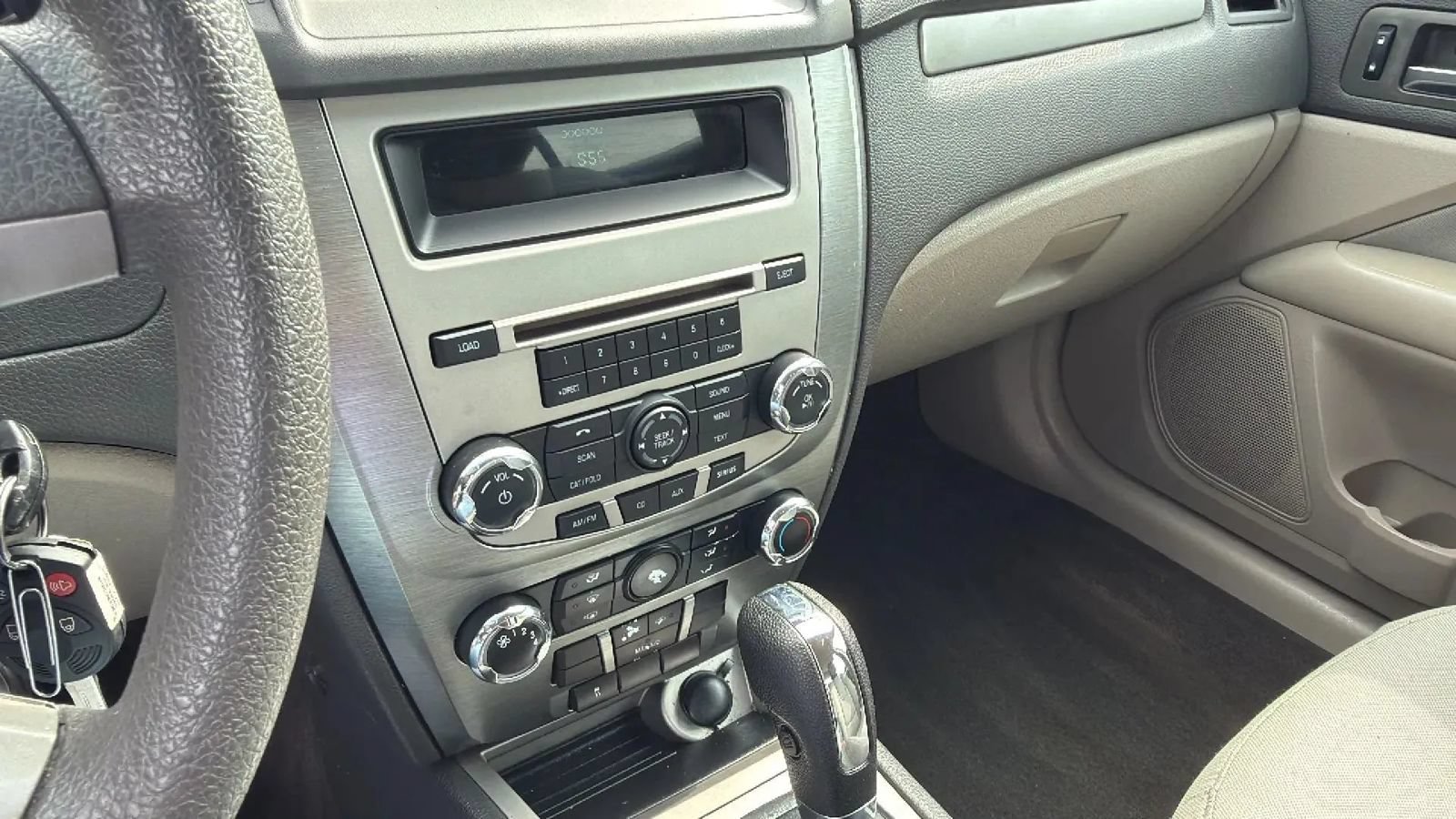 Used 2010 Ford Fusion SE FWD image 14