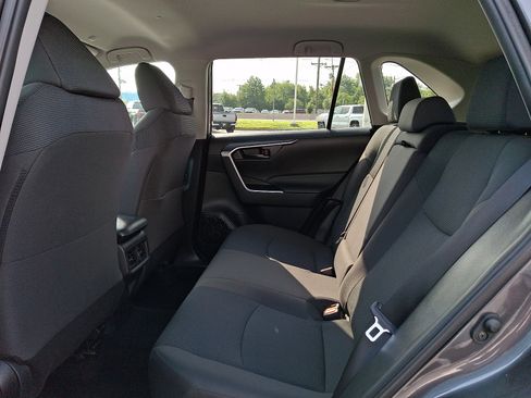 Used 2024 Toyota RAV4 LE AWD/4WD image 11
