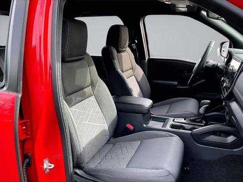 Used 2026 Nissan Frontier SV w/ All-Weather Content Package image 29