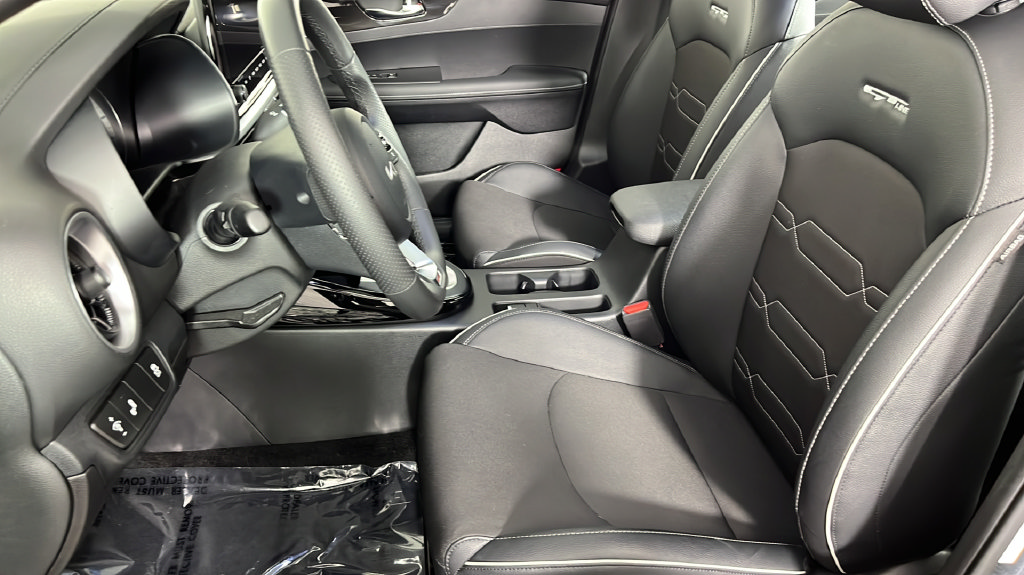 Used 2024 Kia Forte GT-Line w/ GT-Line Premium Package FWD image 14
