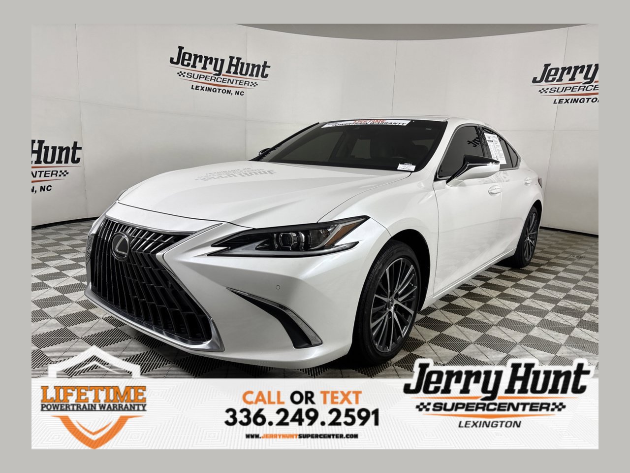 Used 2025 Lexus ES 350 w/ Premium Package FWD image 1