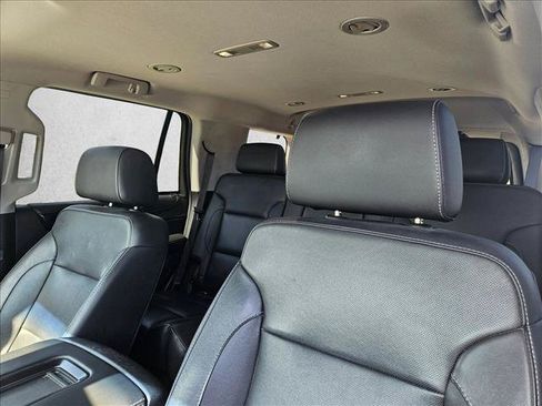 Used 2020 GMC Yukon SLT RWD image 10